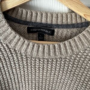 Banana Republic Men's Gray Sweater